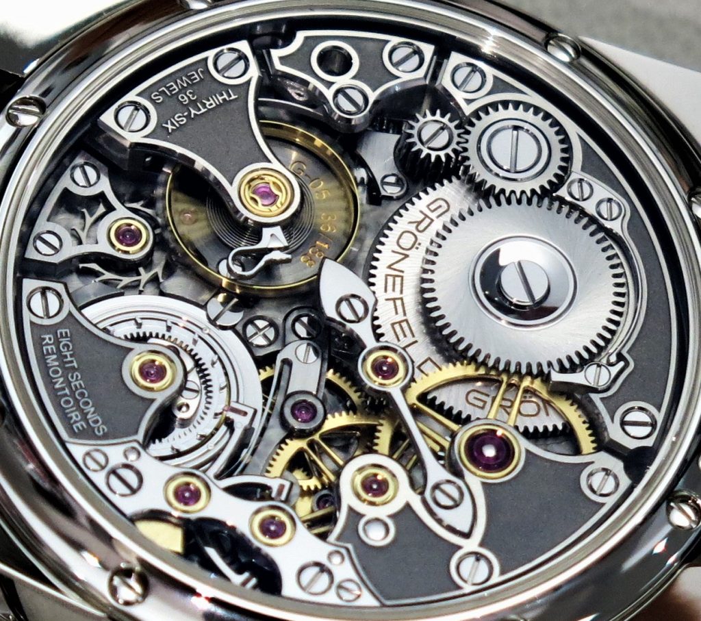 Mouvement de la Grönefeld Remontoire