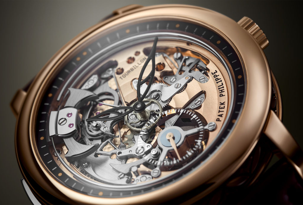 Détails et finitions de haute horlogerie caractérisent Patek Philippe.