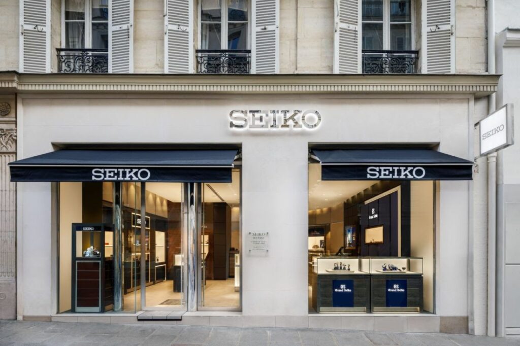 Boutique Seiko, rue Bonaparte à Paris. 